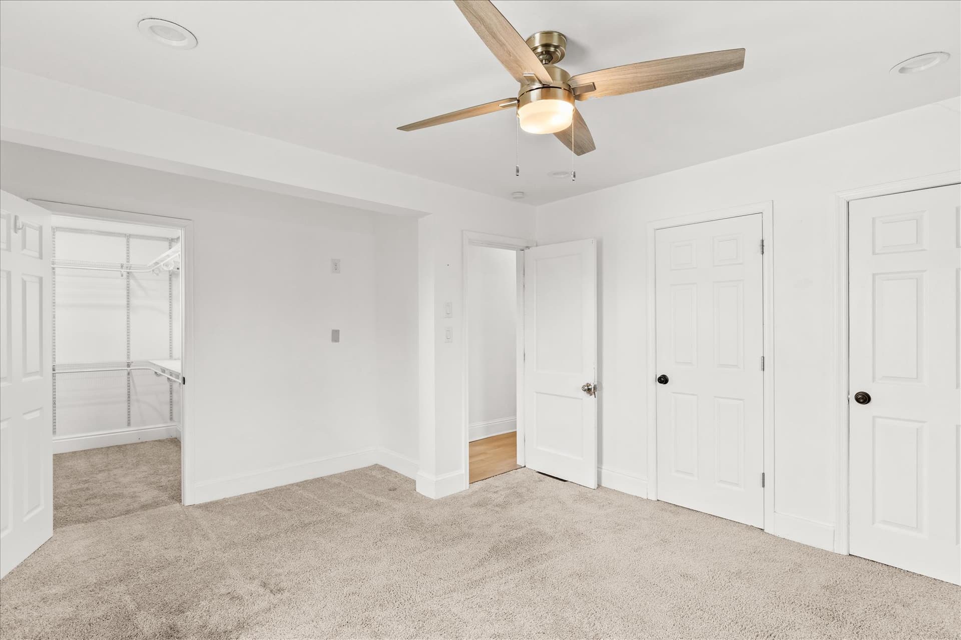 310 Hanover Road photo 25