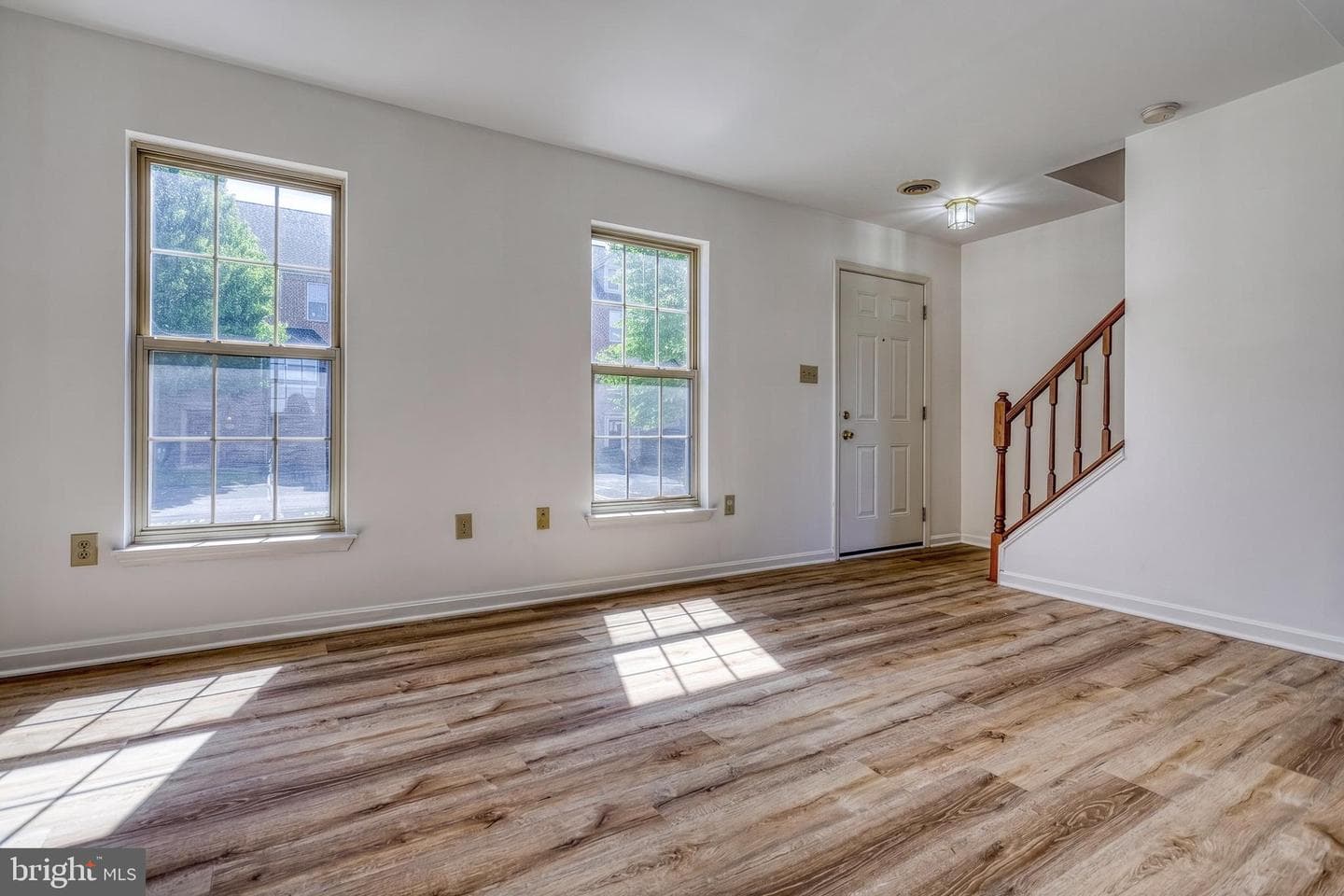1105 Skyview Drive photo 9