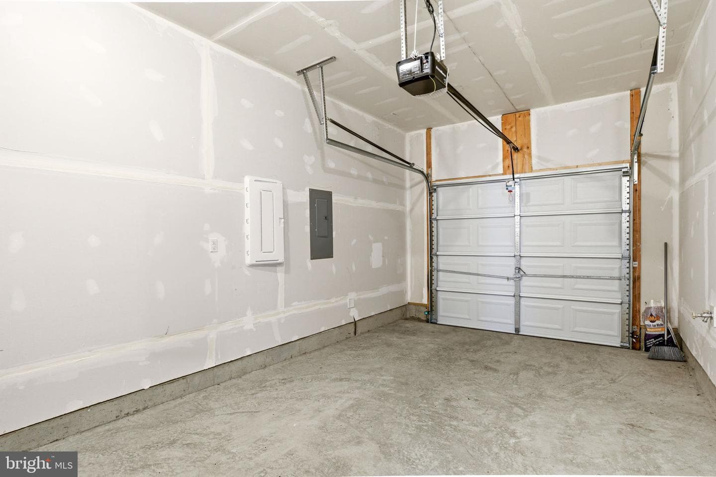 380 Locust Run Drive photo 25