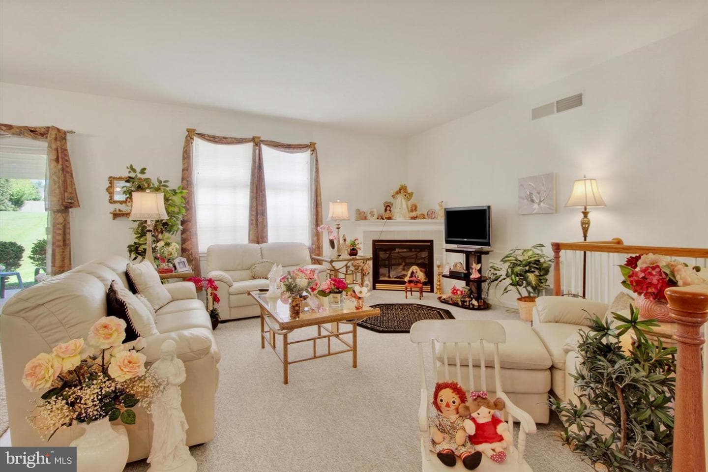 1456 Wheatfield Drive photo 3