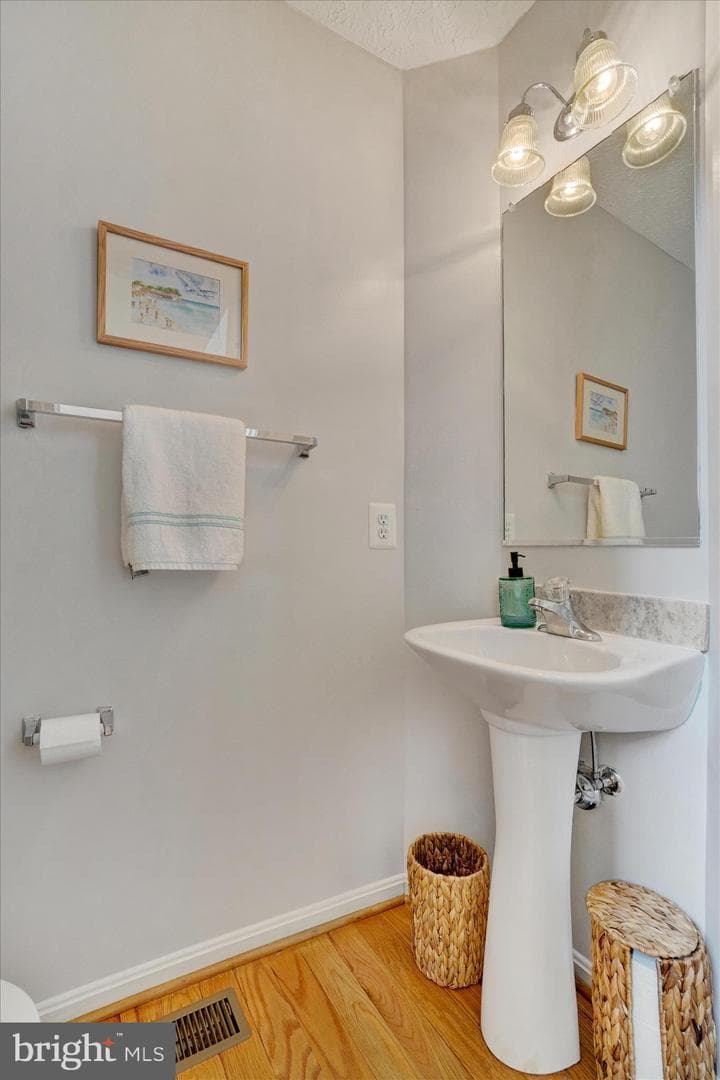 665 Clydesdale Drive photo 21