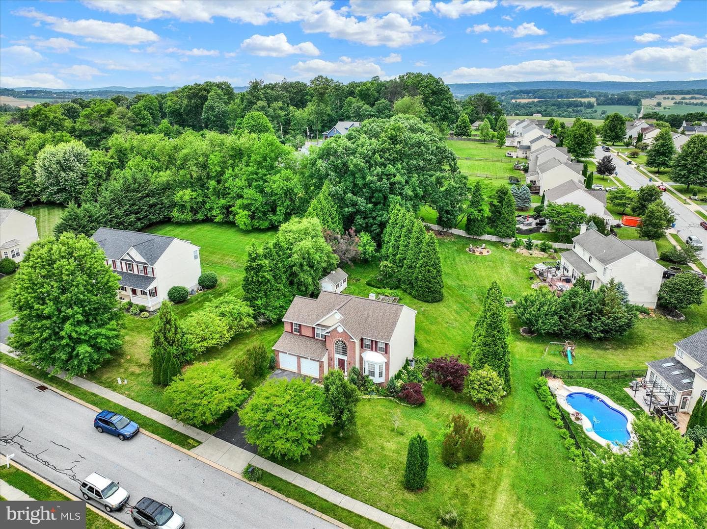 665 Clydesdale Drive photo 30