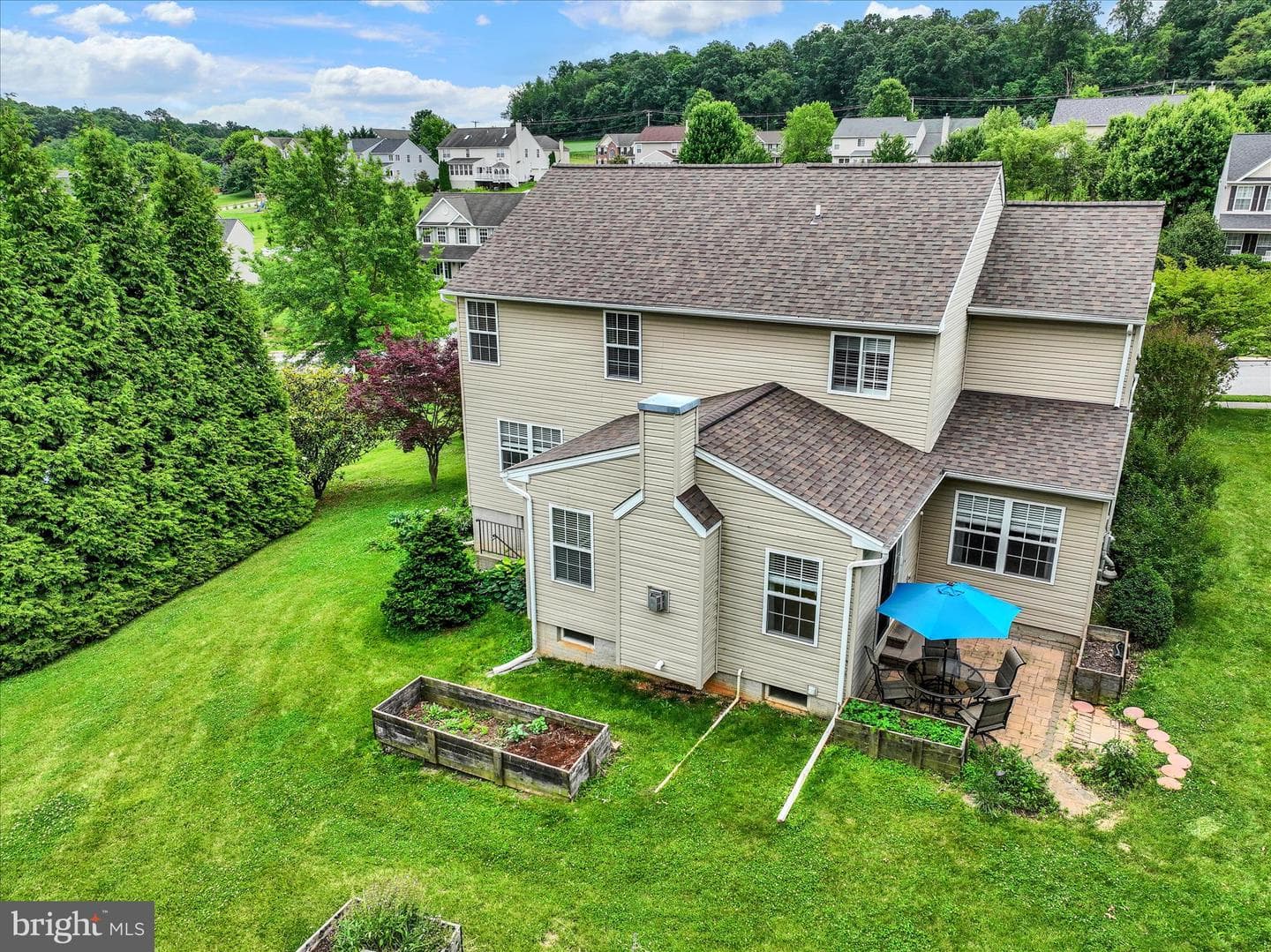 665 Clydesdale Drive photo 33