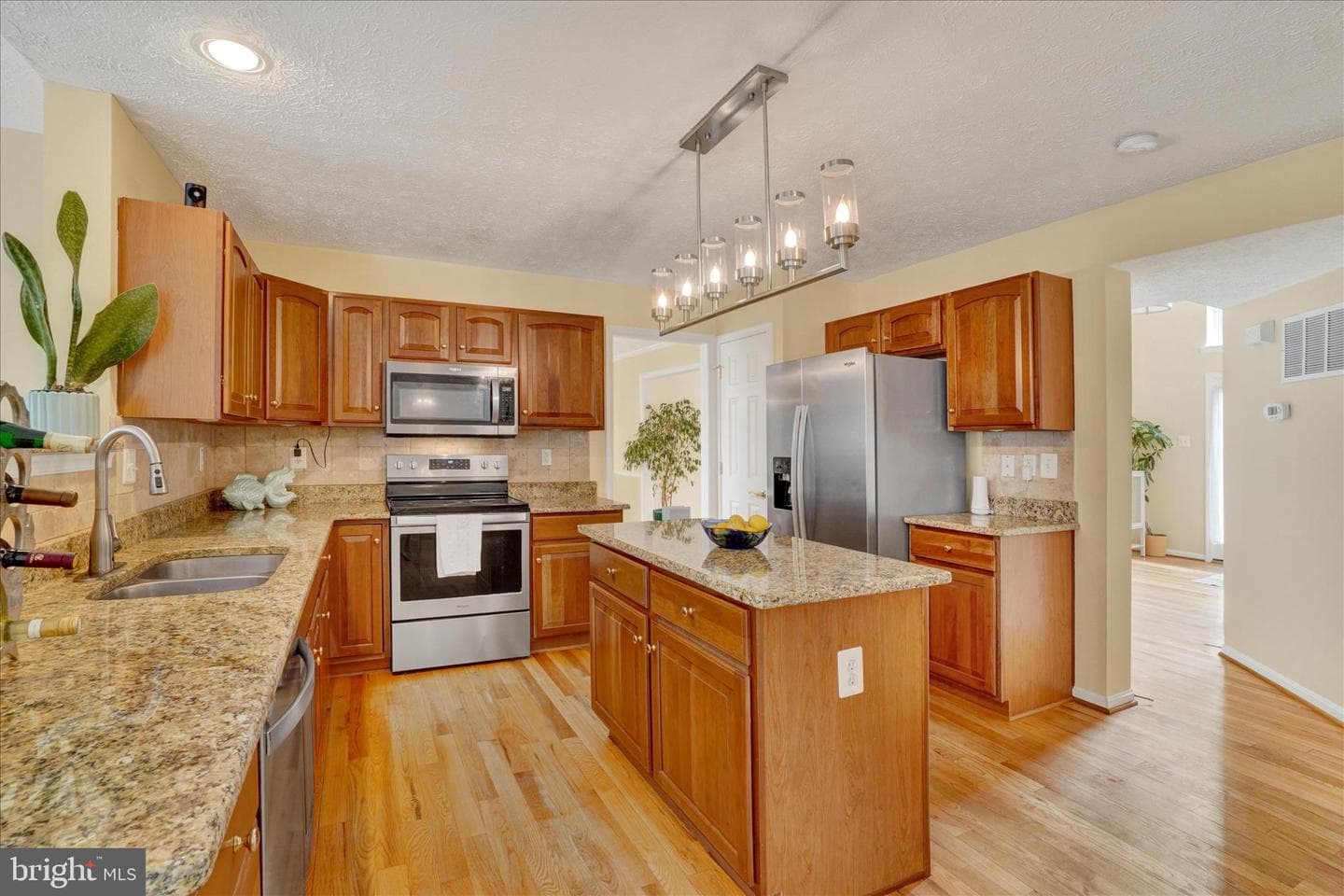 665 Clydesdale Drive photo 6