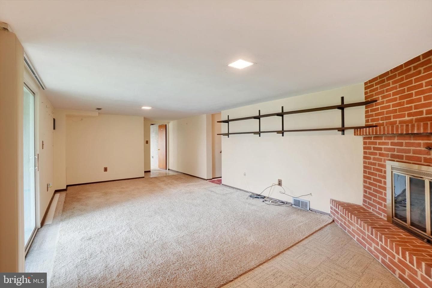545 Skyview Drive photo 17