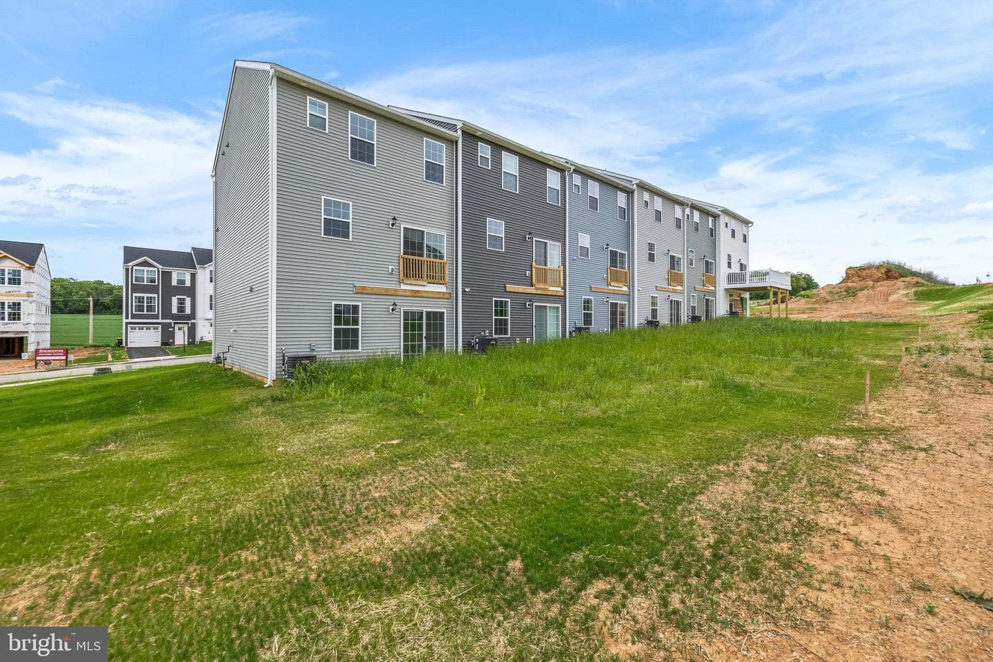 454 Bradford Drive photo 24