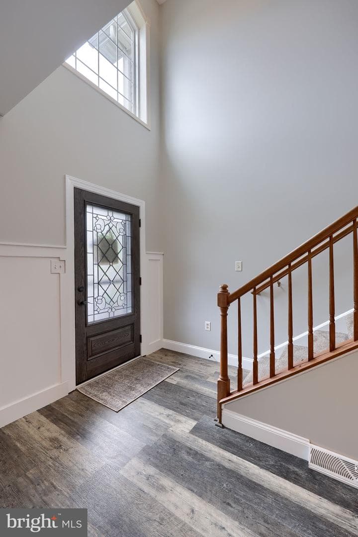 745 Thomas Armor Drive photo 3