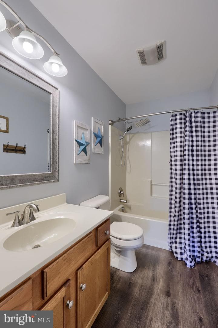 745 Thomas Armor Drive photo 30