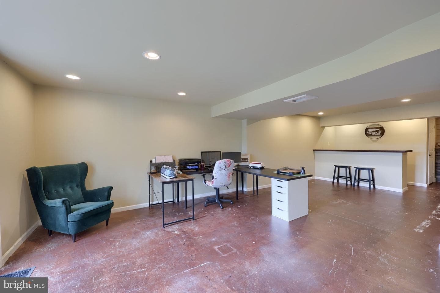 745 Thomas Armor Drive photo 35