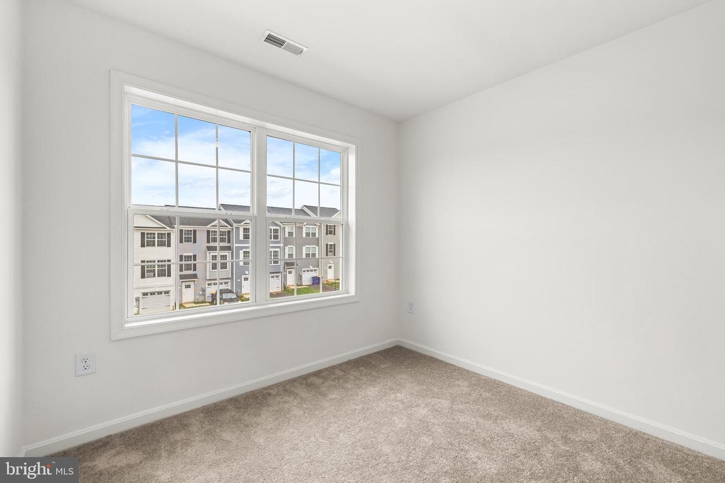 452 Bradford Drive photo 17
