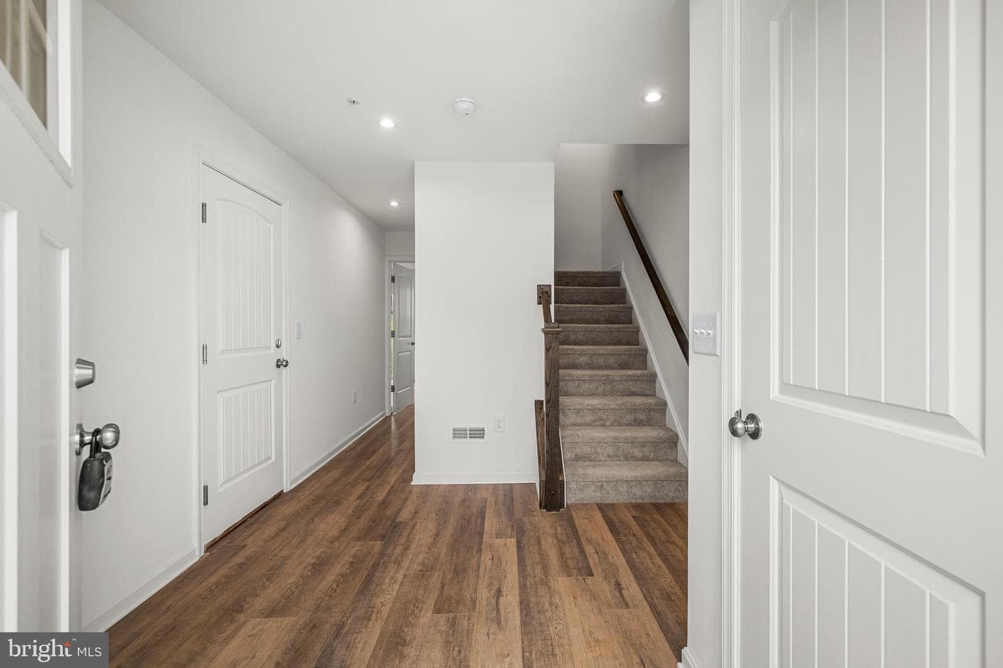 450 Bradford Drive photo 5