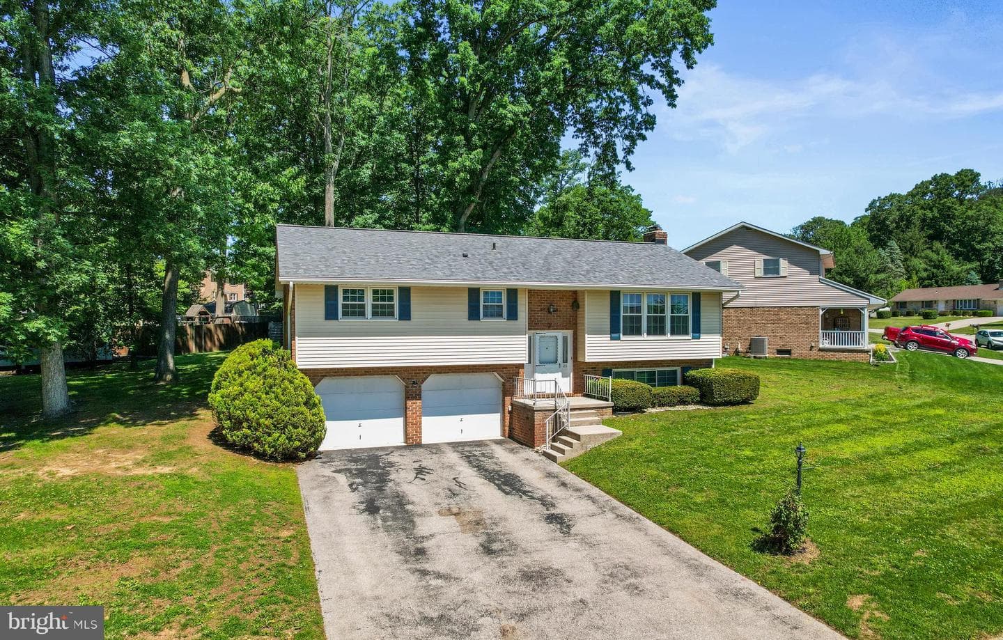 26 Laurel Drive photo 4