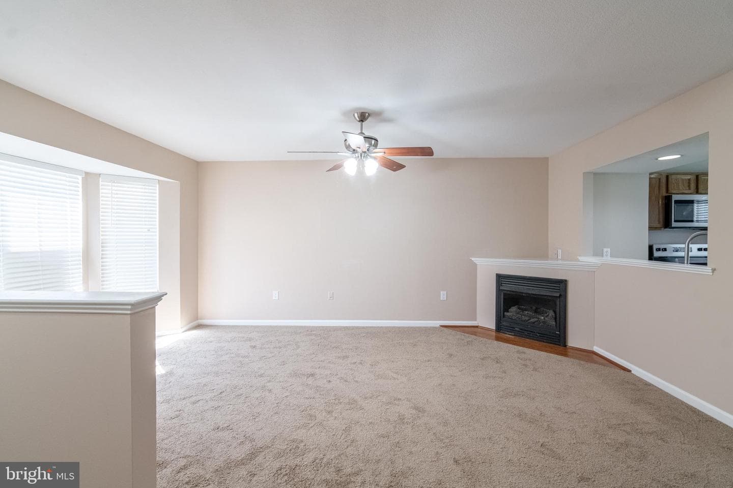 98 E Beaver Street photo 3