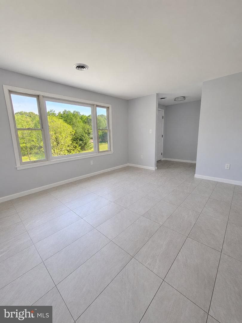 905 Bridgeton Road photo 13