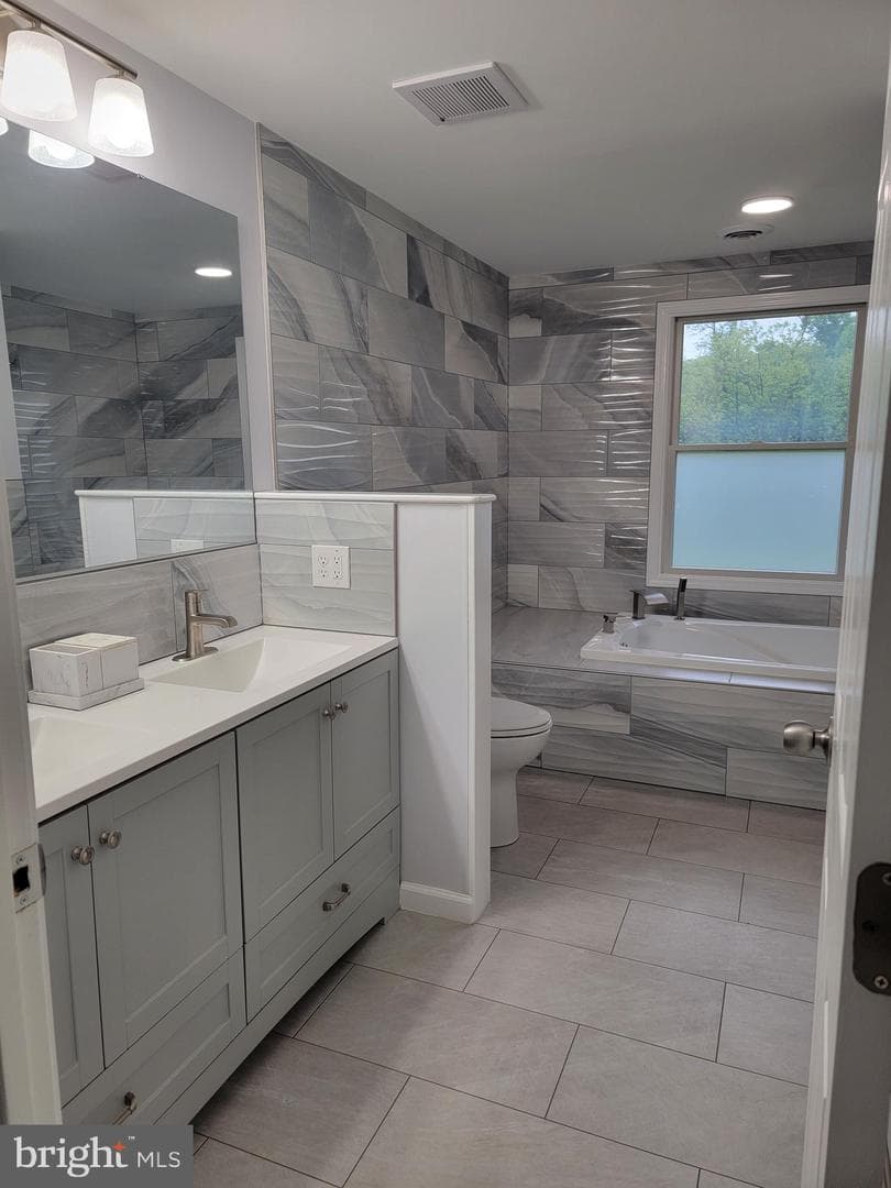 905 Bridgeton Road photo 19