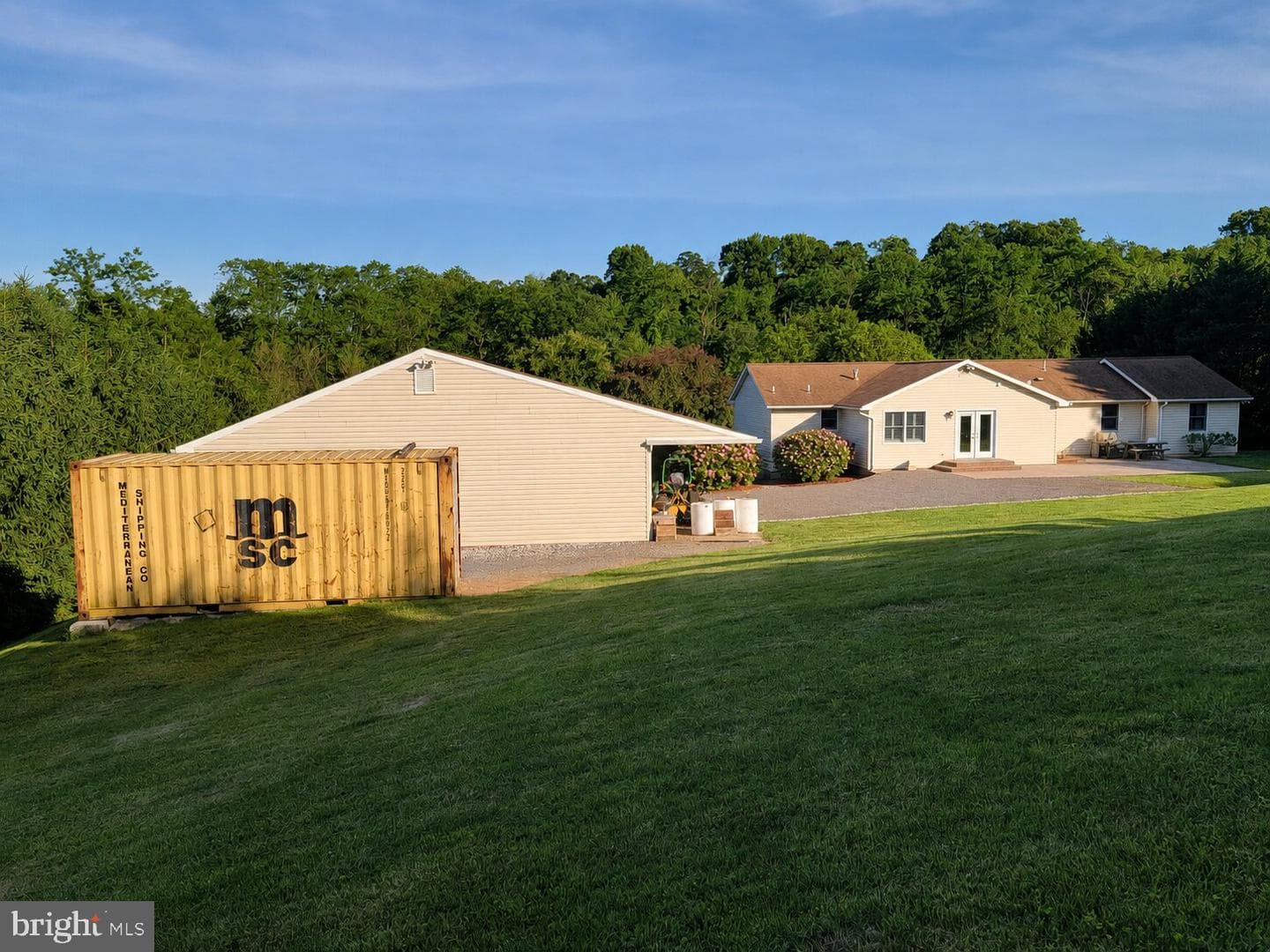 905 Bridgeton Road photo 2