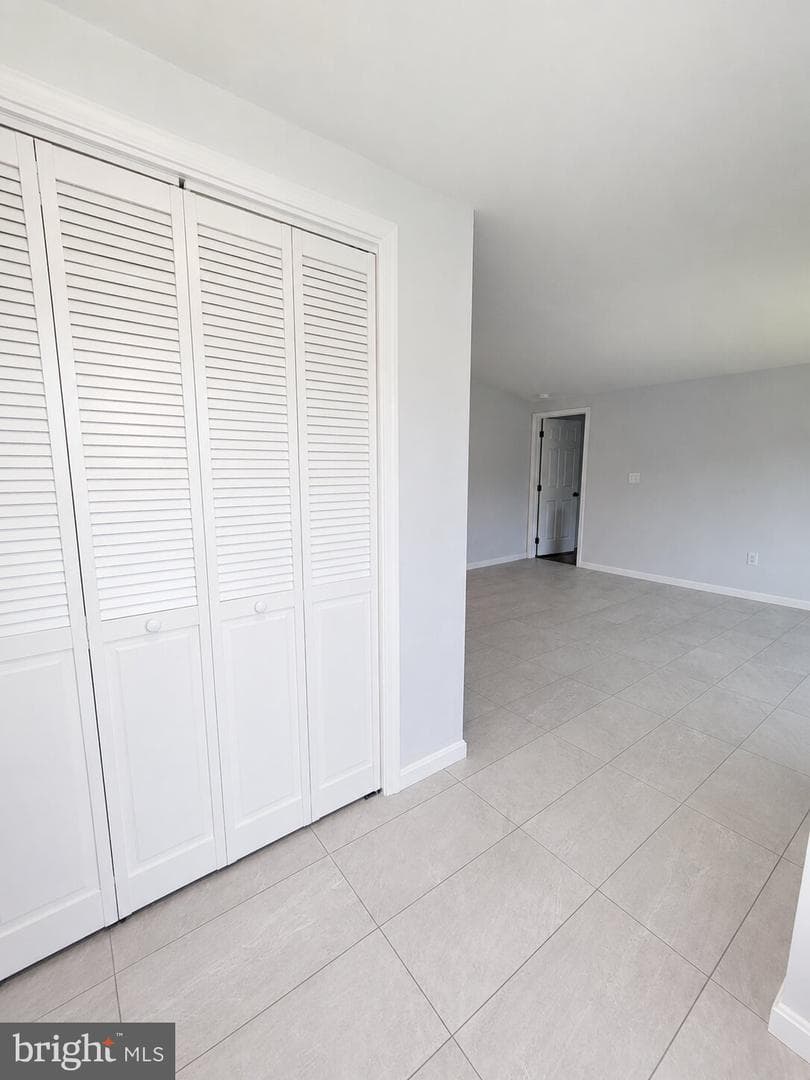 905 Bridgeton Road photo 25