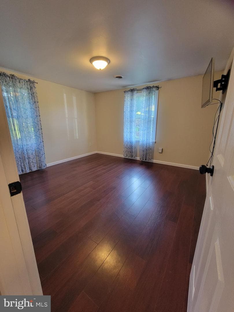 905 Bridgeton Road photo 28