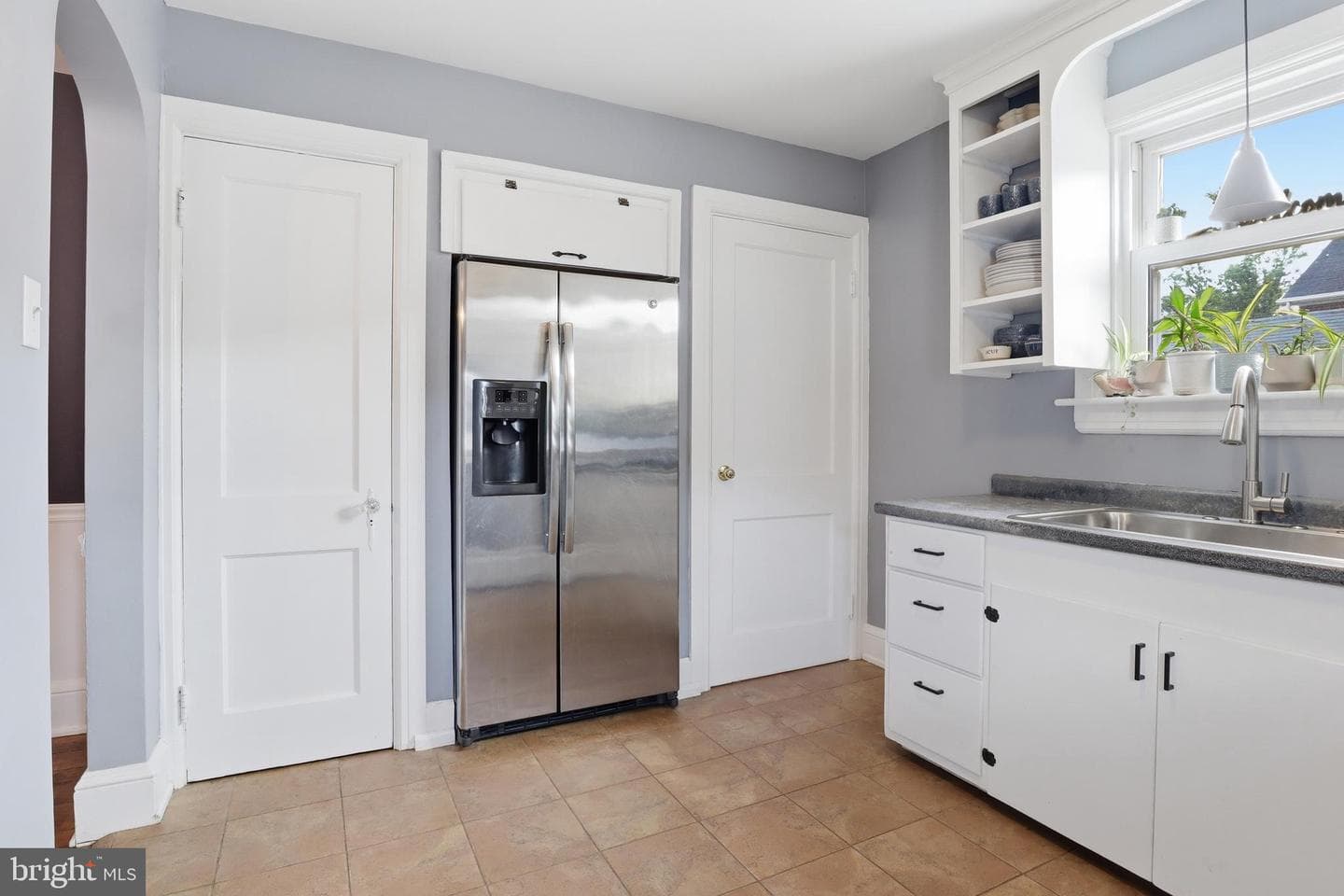 309 W Walnut Street photo 13
