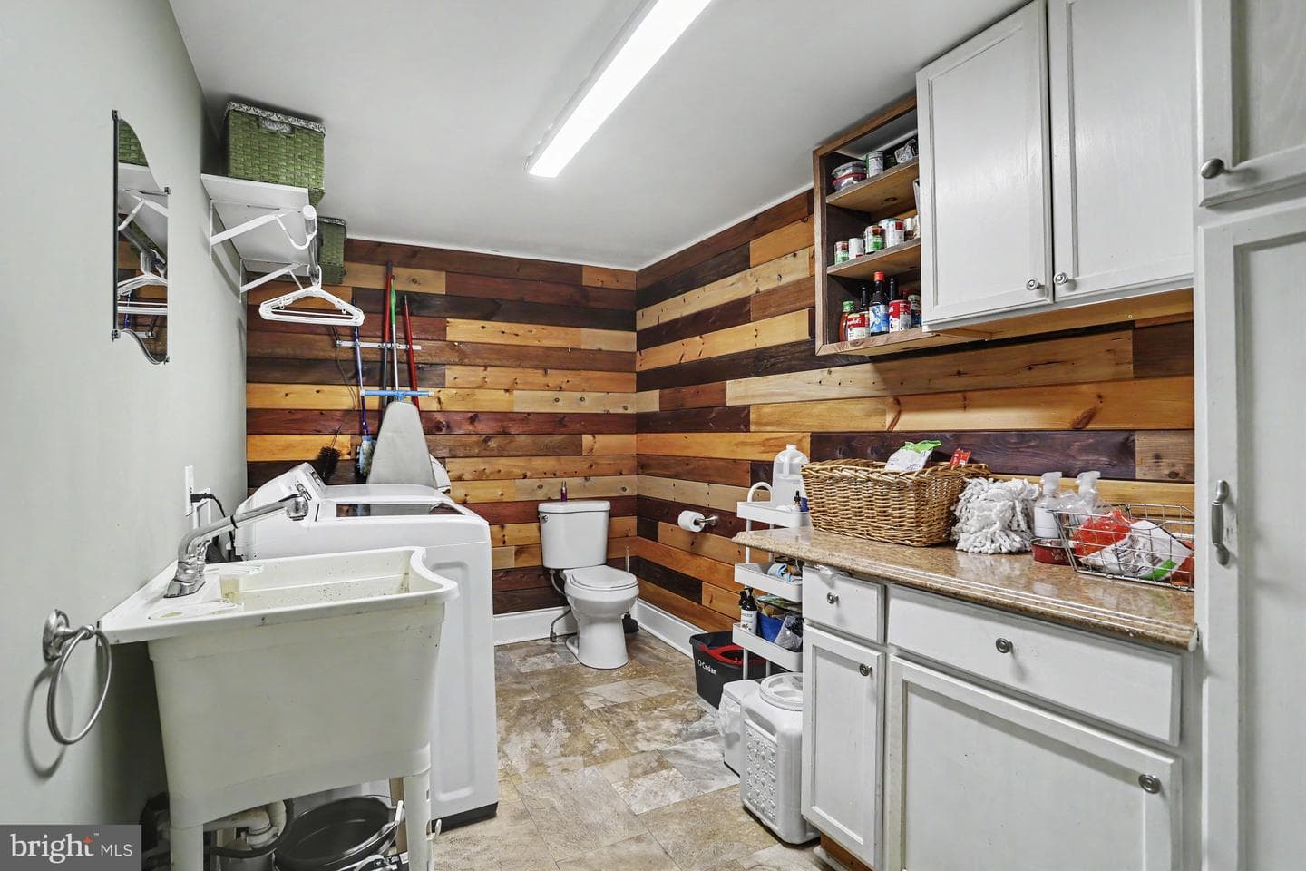 1100 S York photo 25