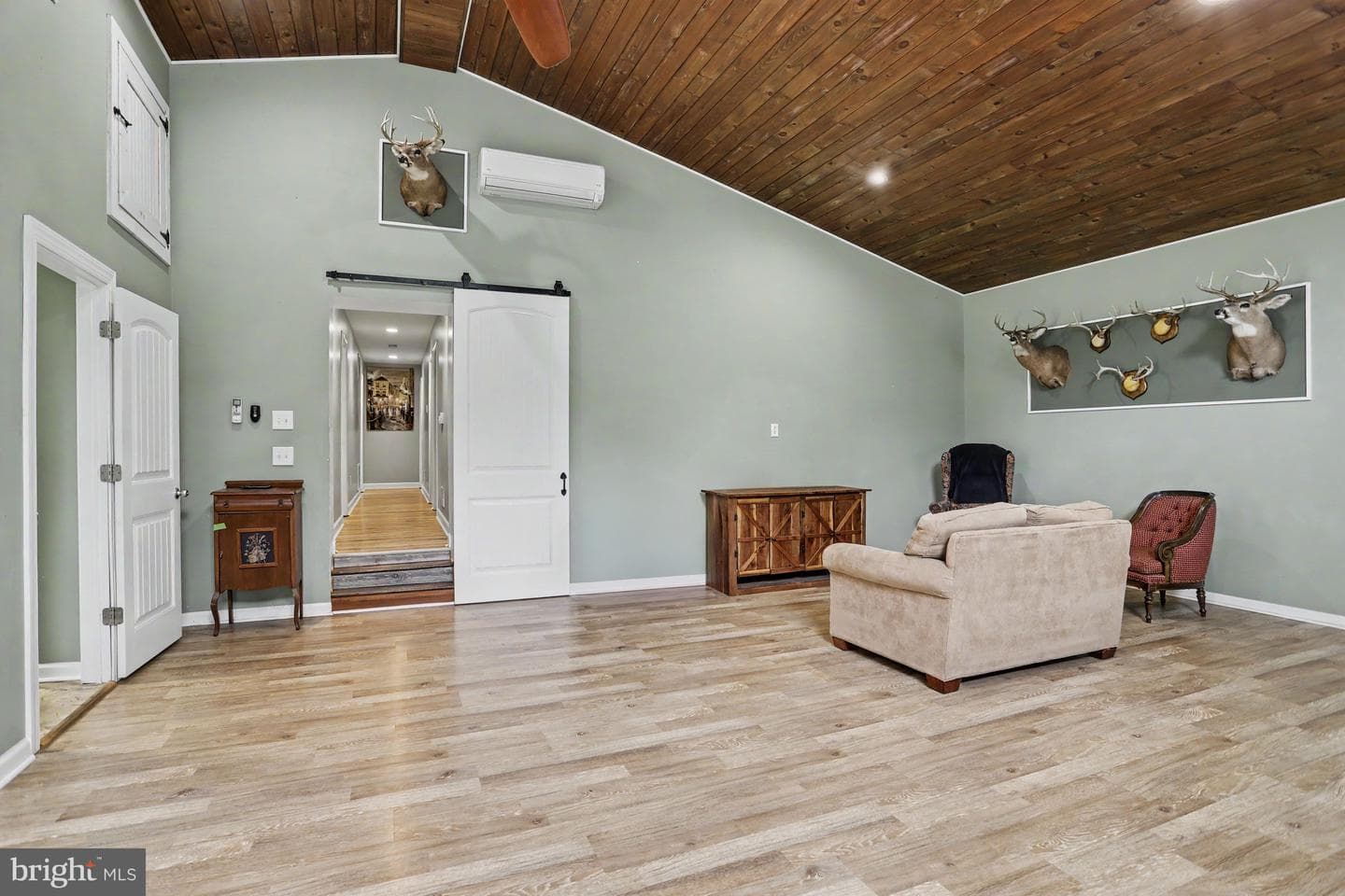1100 S York photo 5