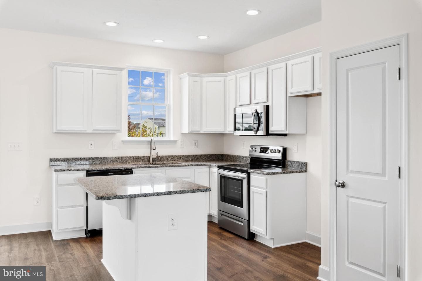 3833 Castle Drive #lot 198 photo 8