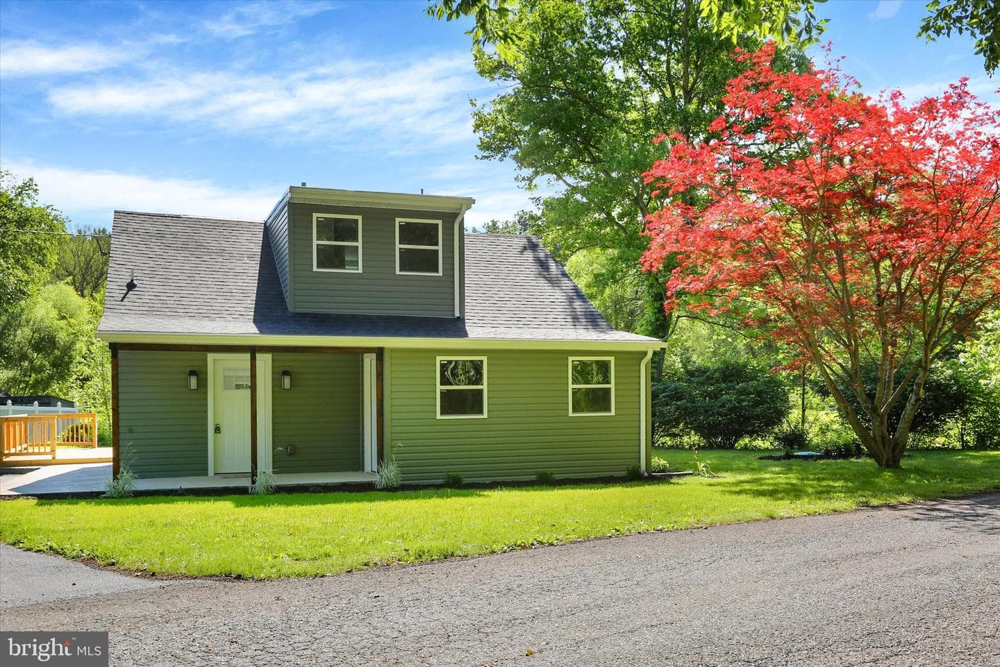 876 Cardinal Lane, Lewisberry