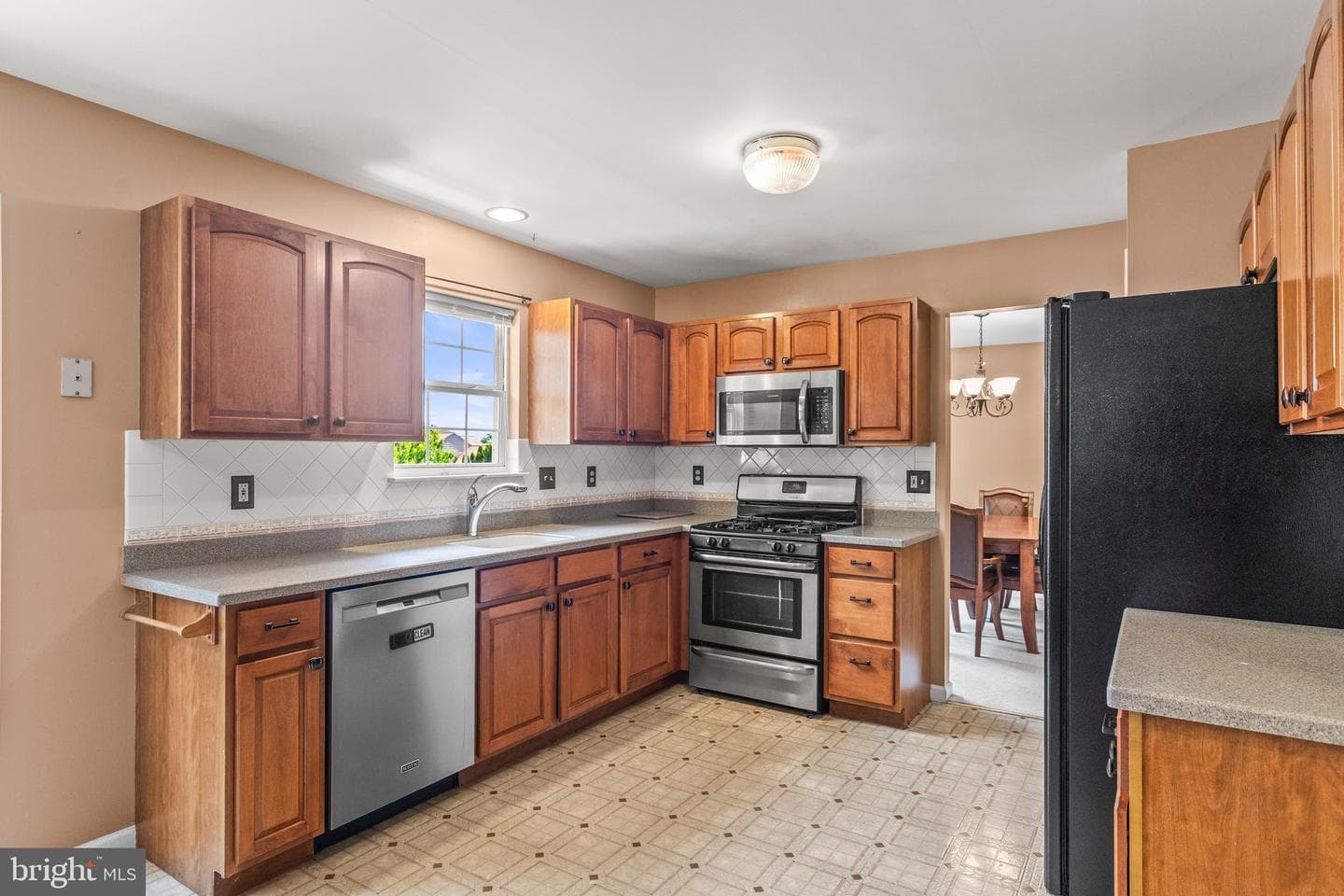 248 Lanie Court photo 12