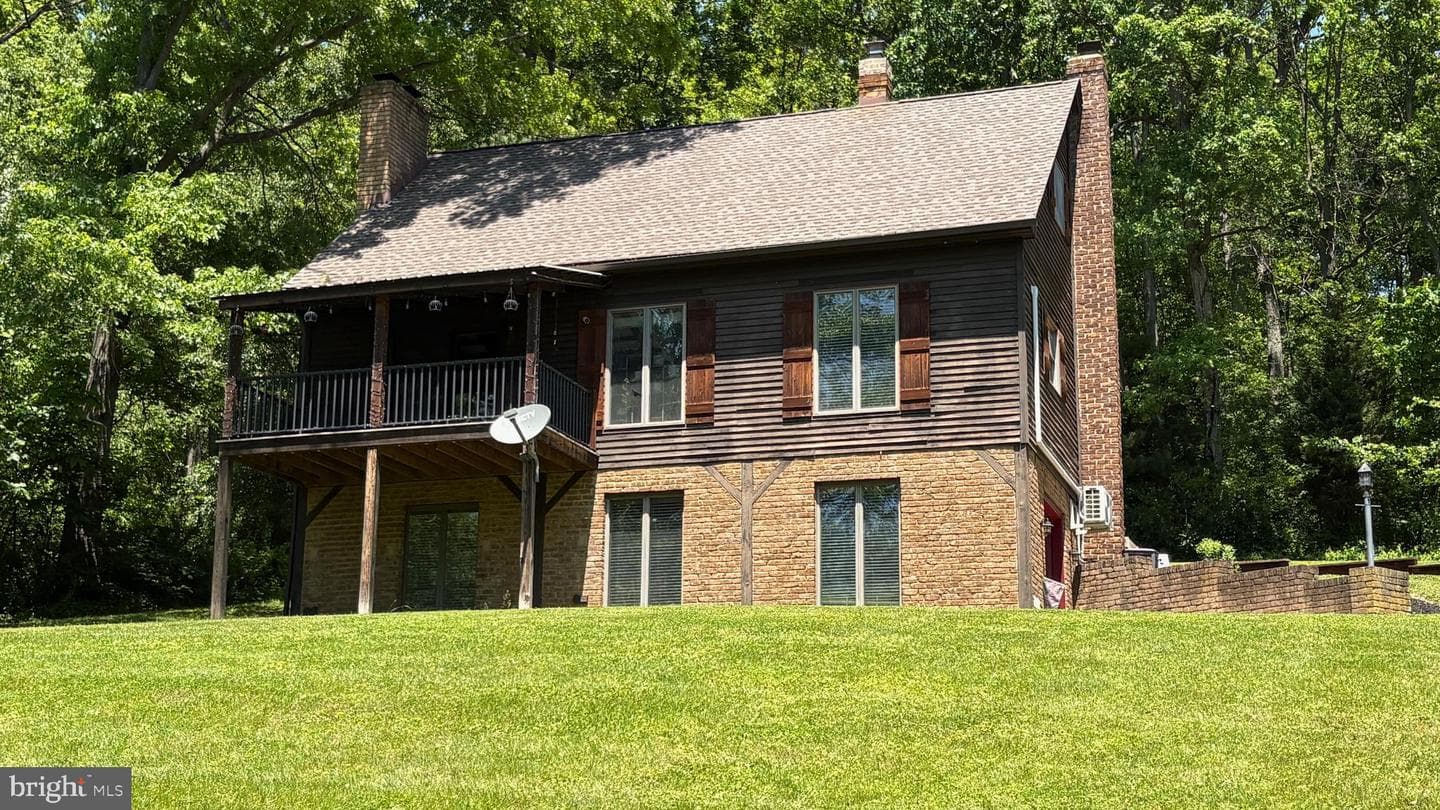 285 Husson Road photo 2