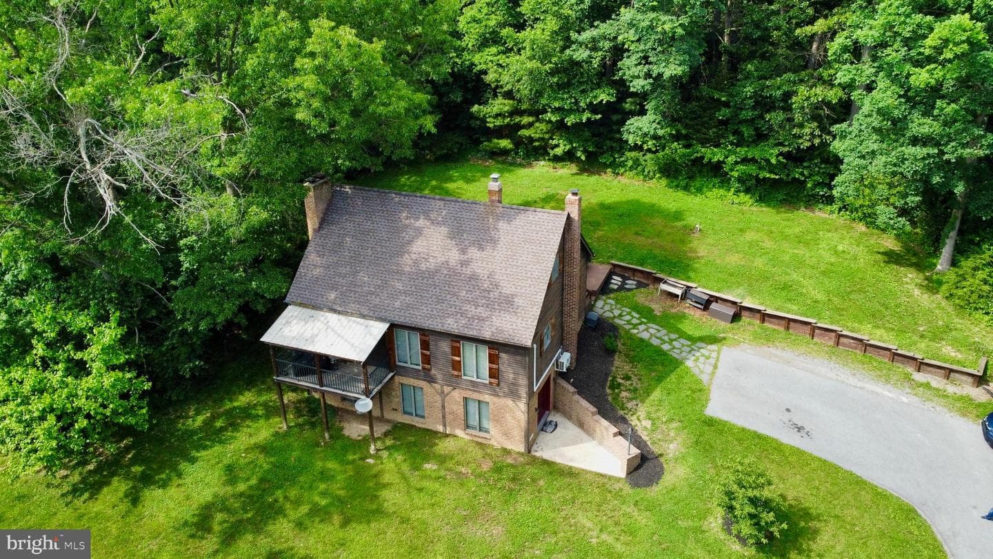 285 Husson Road photo 3