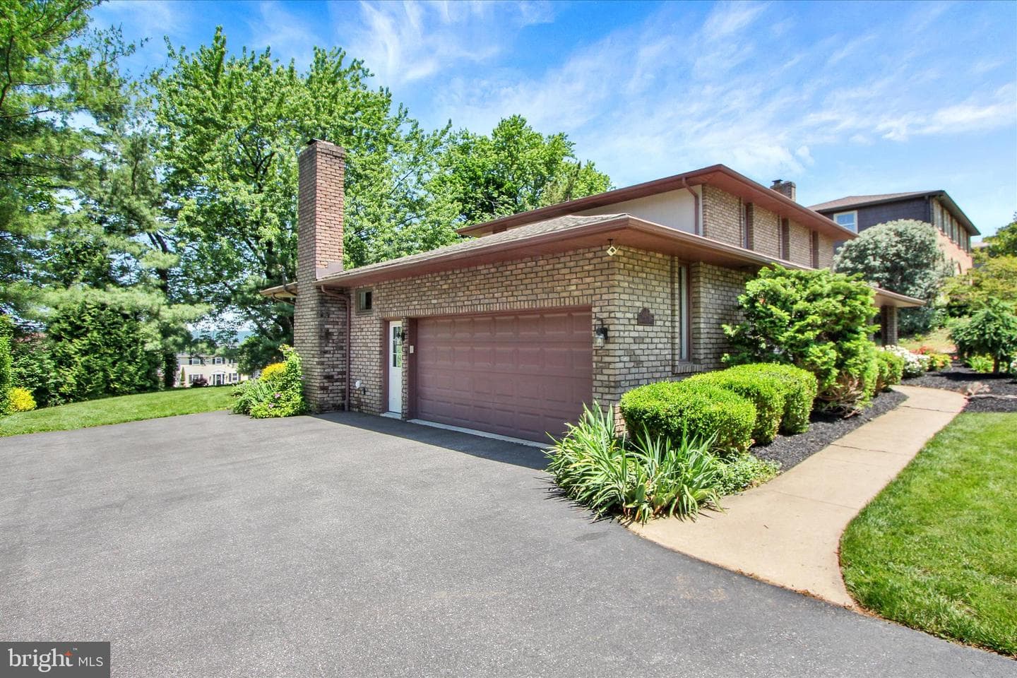 3240 Round Hill Road photo 6