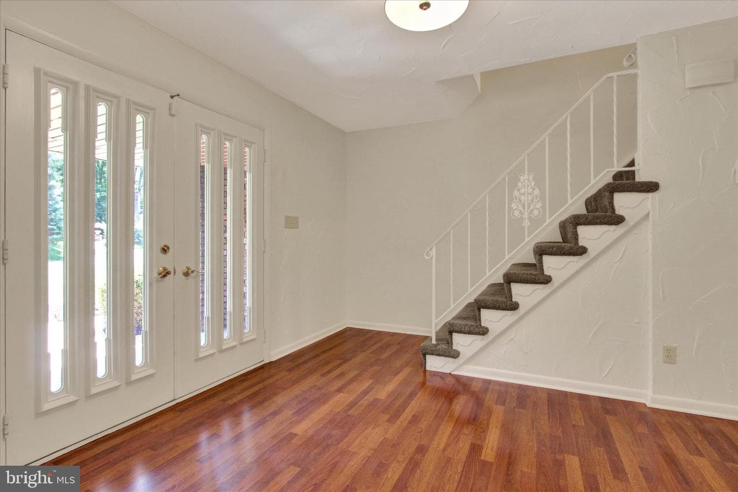 3240 Round Hill Road photo 7