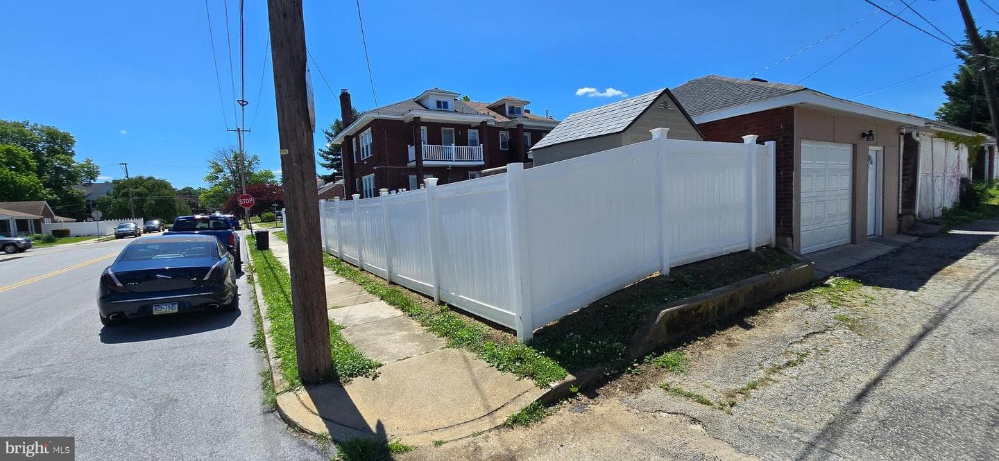 257 E Jackson Street photo 25