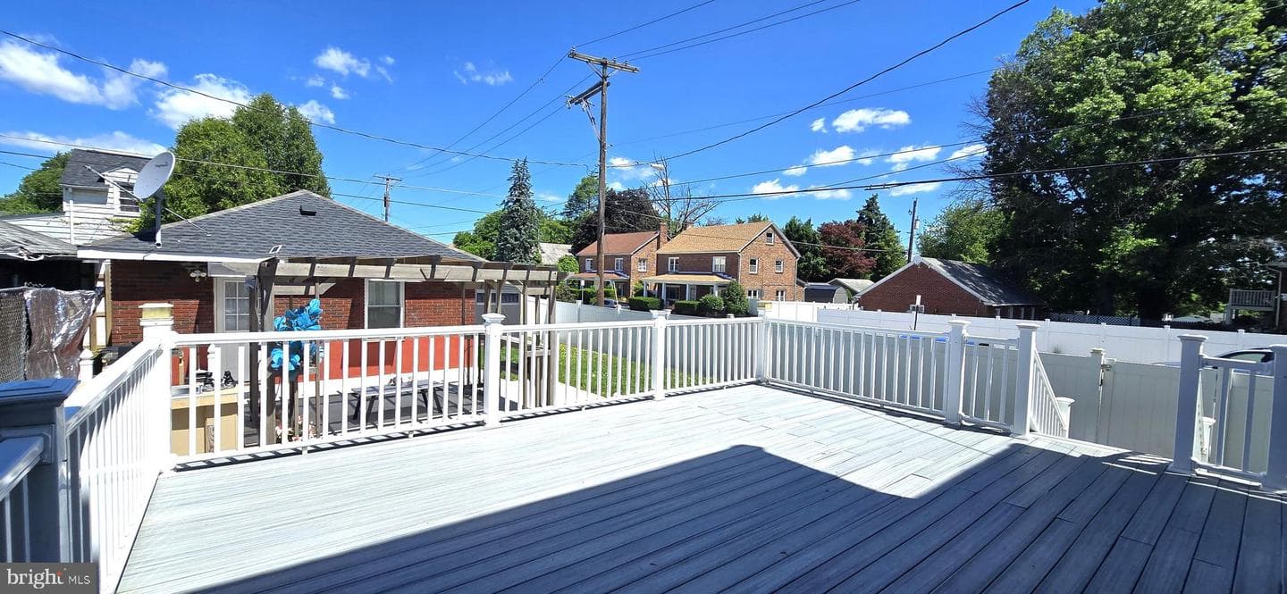 257 E Jackson Street photo 41