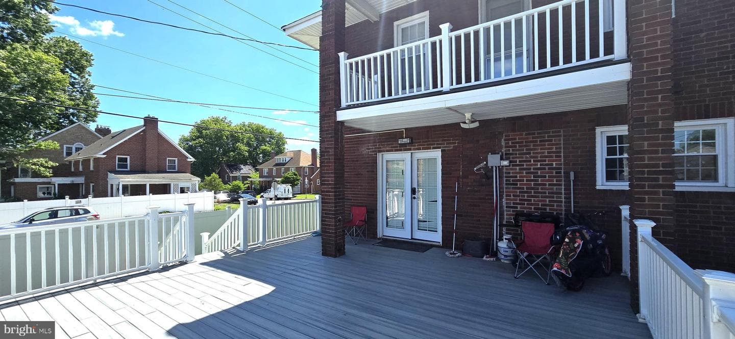 257 E Jackson Street photo 42