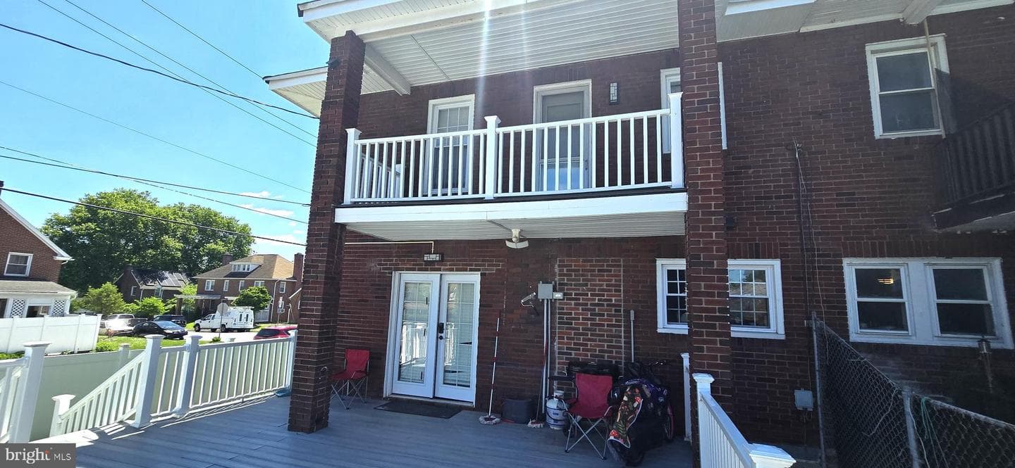 257 E Jackson Street photo 43
