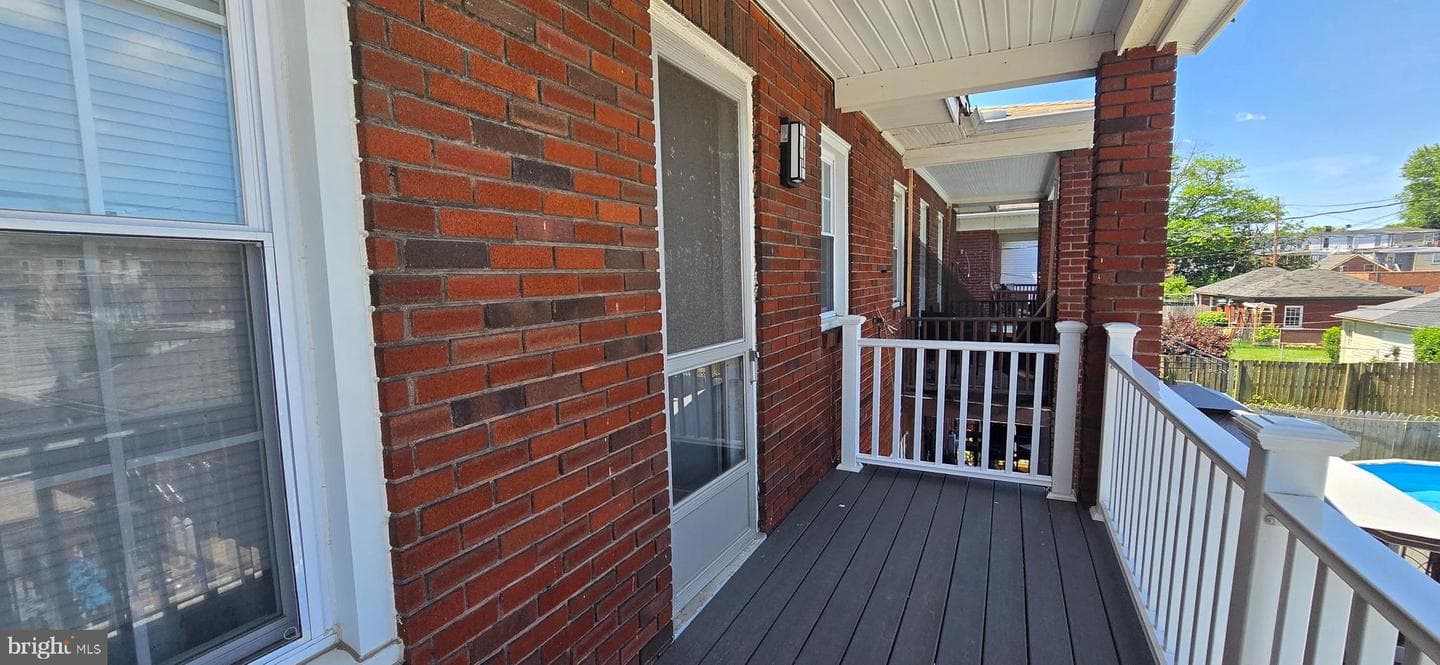 257 E Jackson Street photo 45