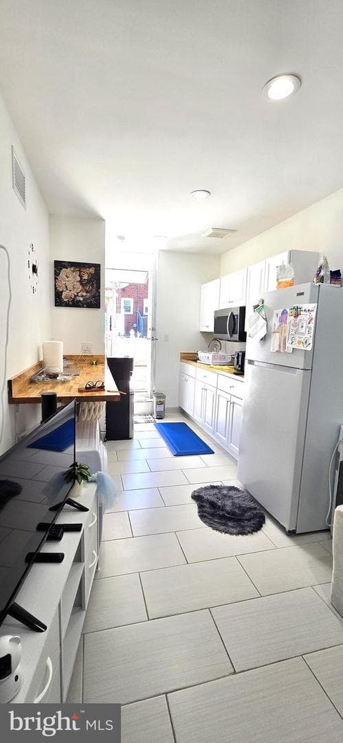 257 E Jackson Street photo 64