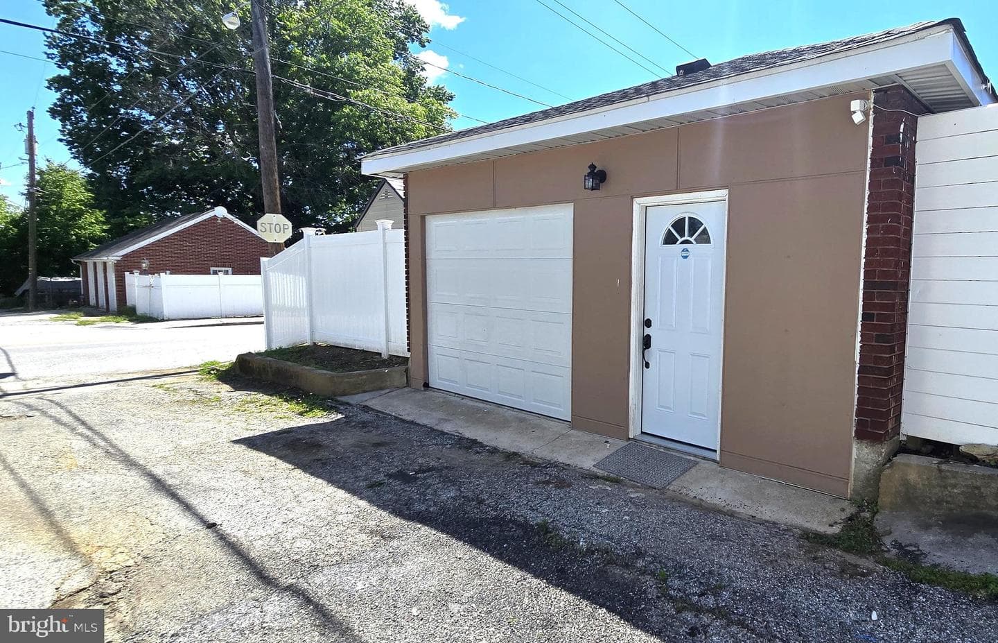 257 E Jackson Street photo 79