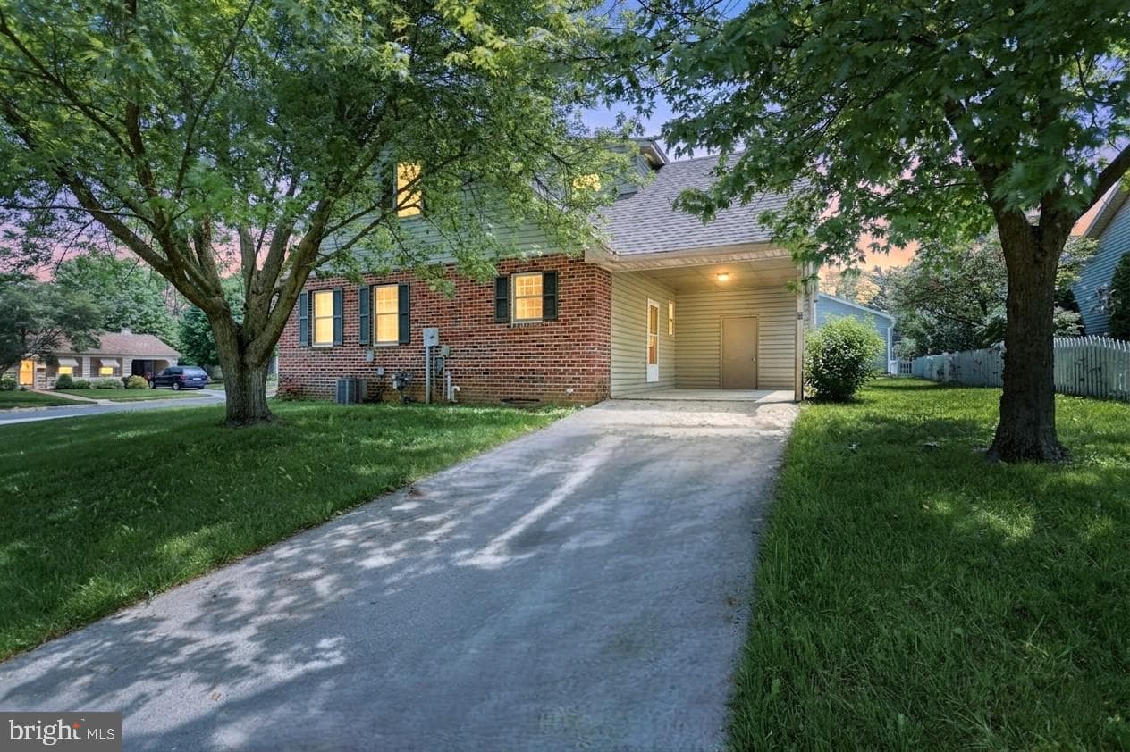 439 Grant Drive, Hanover