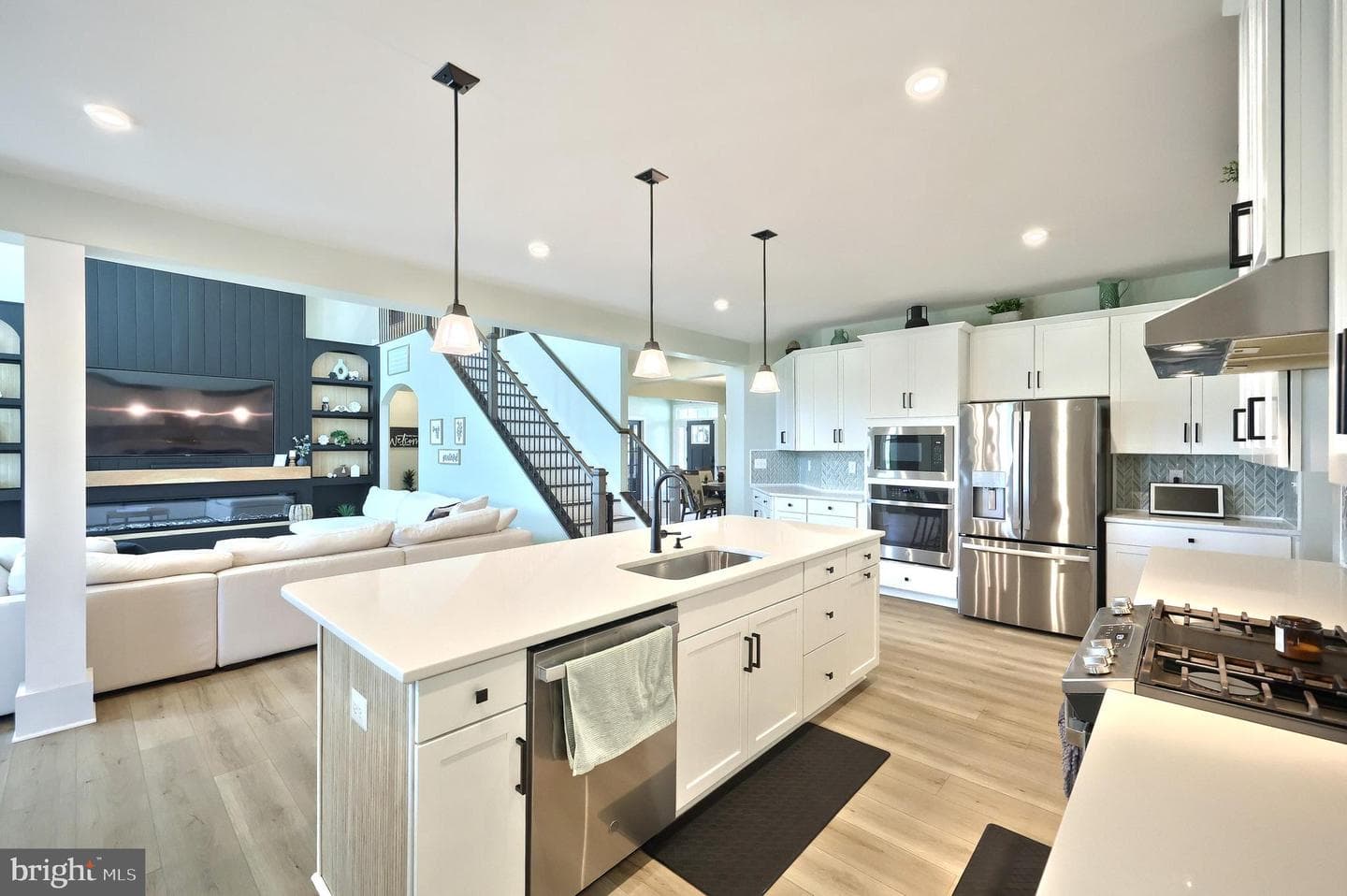 14 Winifred Drive photo 25