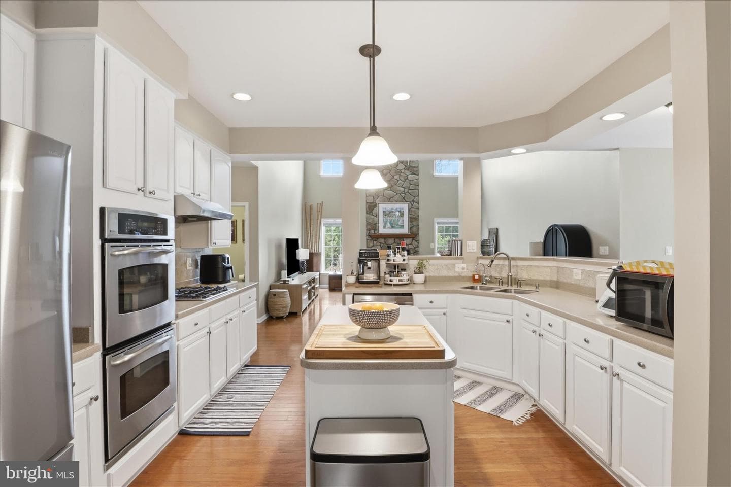 1042 Silver Maple Circle photo 11