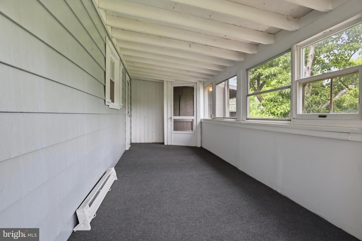 105 E Maple Street photo 31