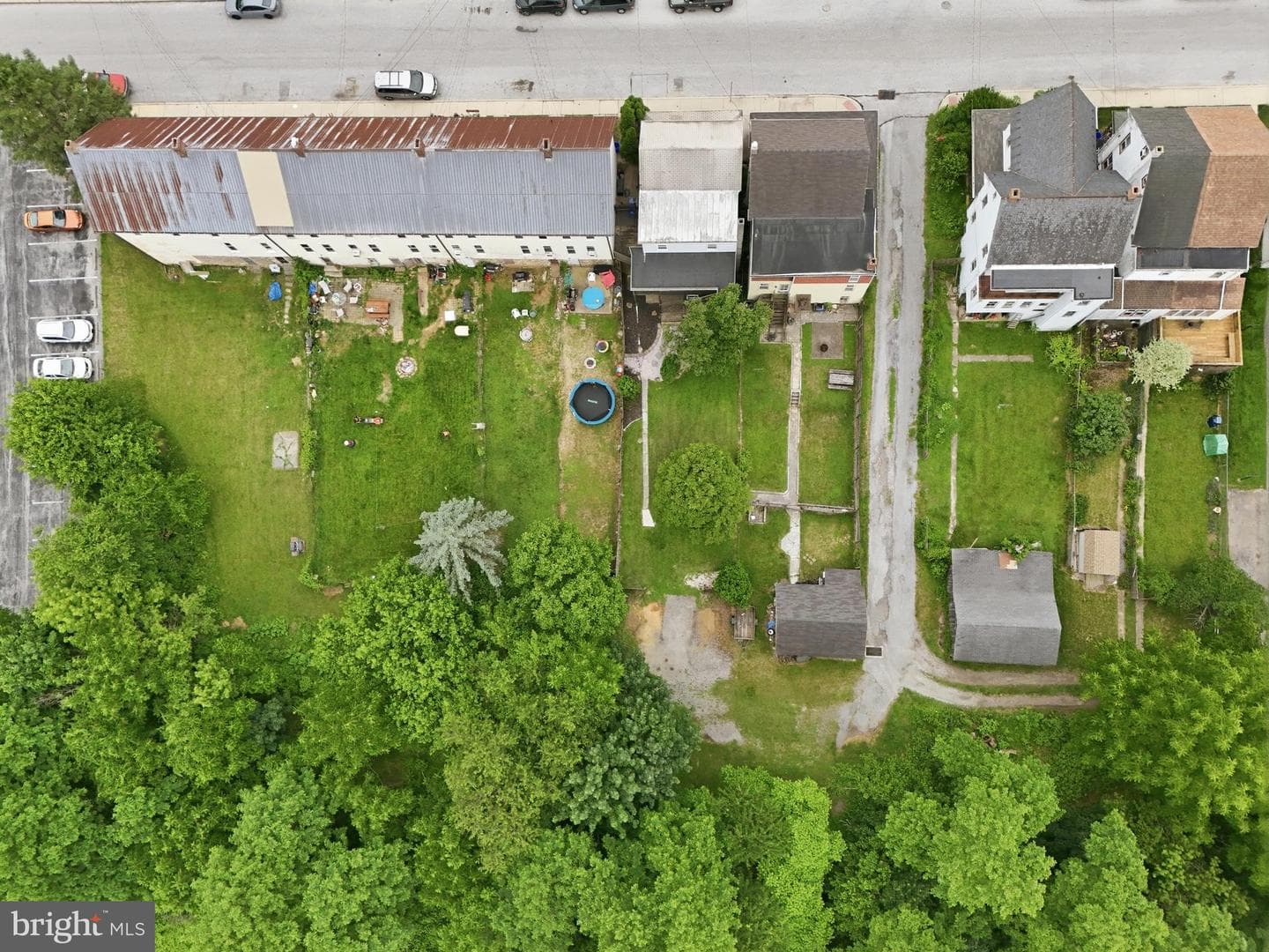 105 E Maple Street photo 40