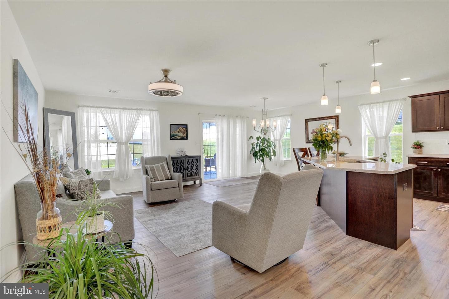207 Eagle Road photo 8