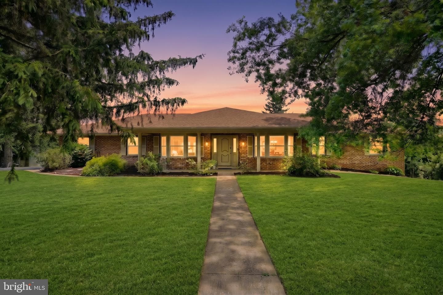 87 Churchill, York