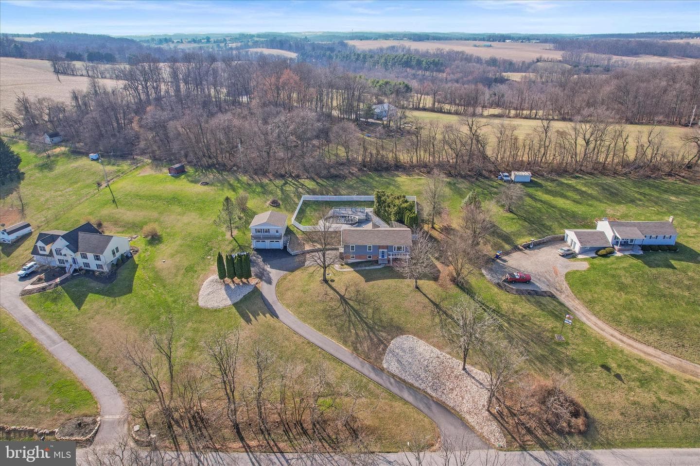 12260 High Point Road photo 2