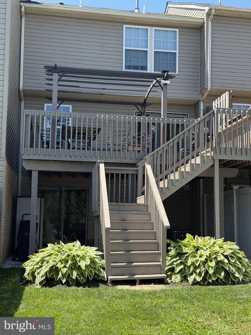 722 Blossom Drive photo 2