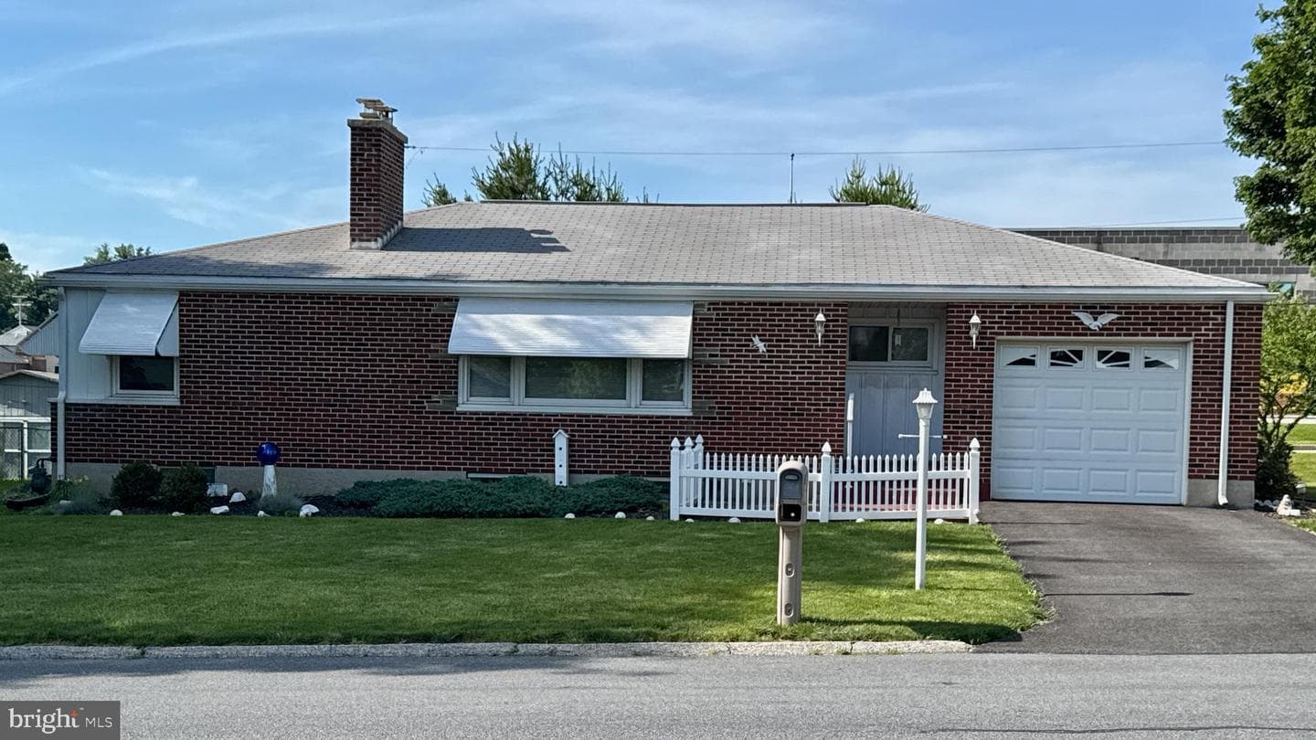 111 Haybrook Drive photo 4