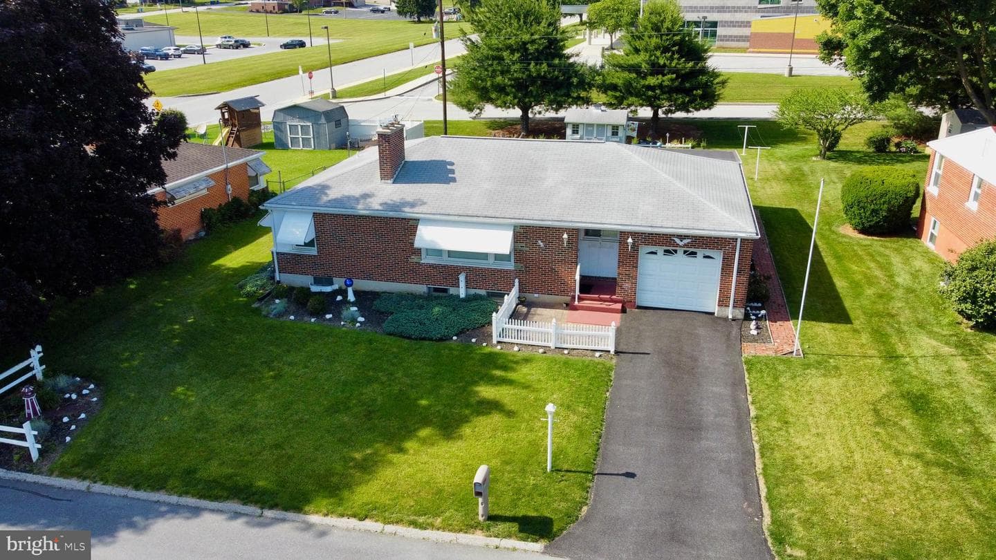 111 Haybrook Drive photo 47
